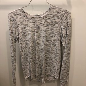 Lululemon tie in the back long sleeve